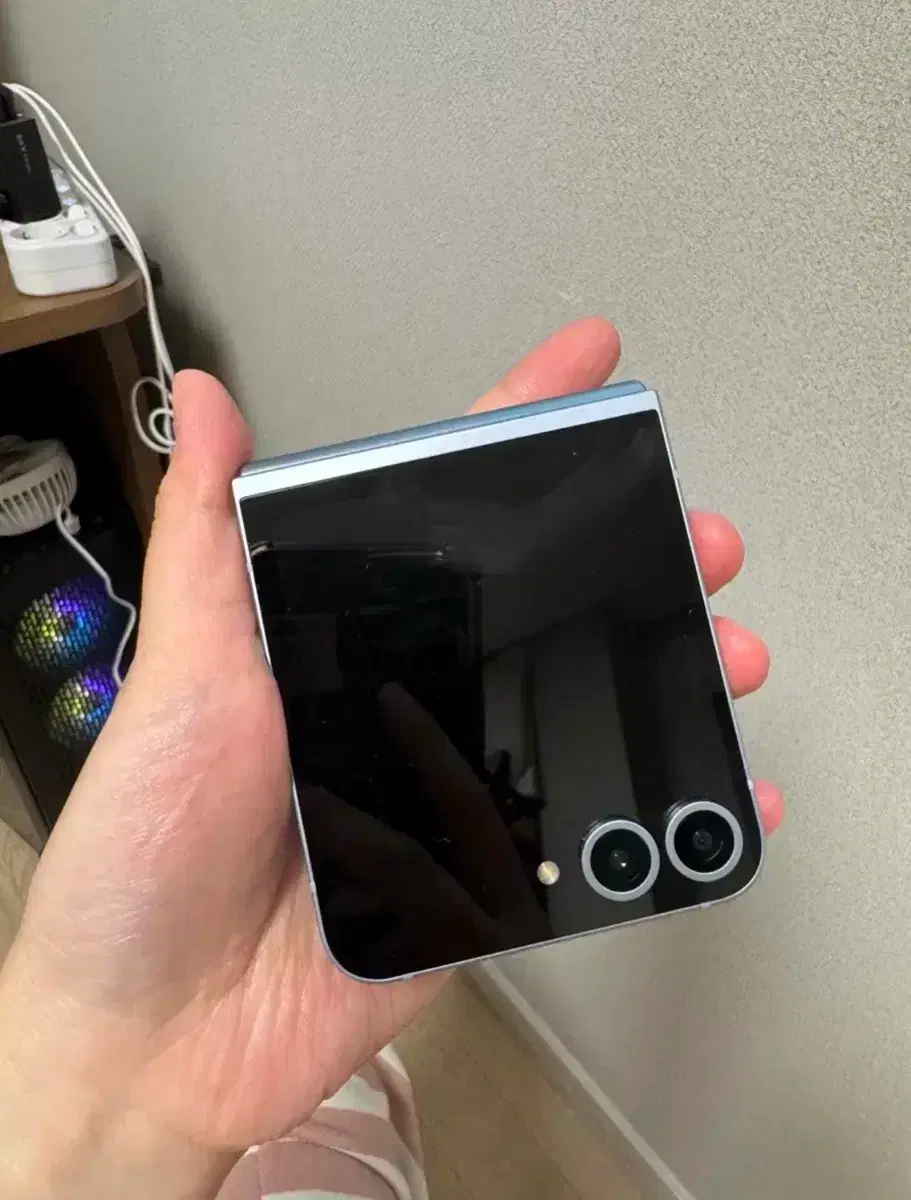 thumbnail-0